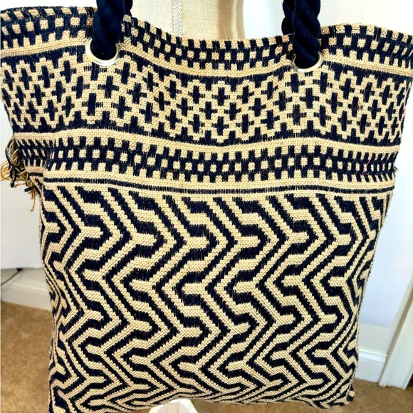 C & C California Home Jute XLarge Tote Bag Blue Tassel Medallion Pattern Boho - Picture 6 of 14